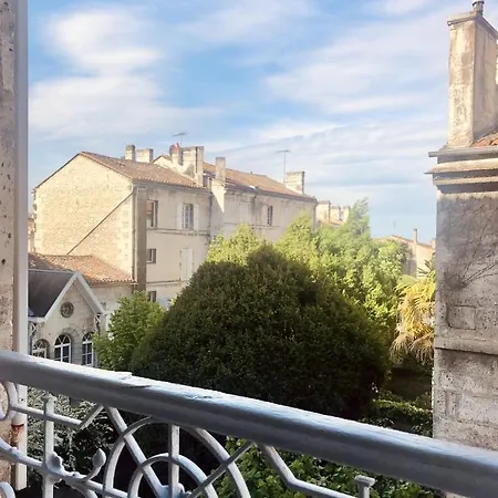 De Charme En Plein Coeur D'angouleme Appartement Angoulême